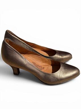 Sofft Bronze Metallic Leather Kitten Heel Pumps Womens 9.5 Narrow